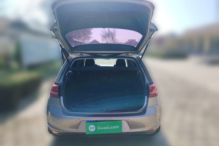 Used Volkswagen Golf 2016 1.6L Manual Fashion Edition