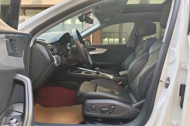 Used Audi A4L 2022 40 TFSI Fashion Dynamic Model
