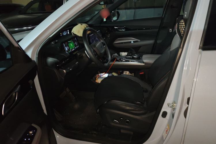 Used CHANGAN OSHAN Z6 New Energy 2023 ZhiDian iDD 150KM Flagship PLUS Smart Parking Edition Left Front Seat