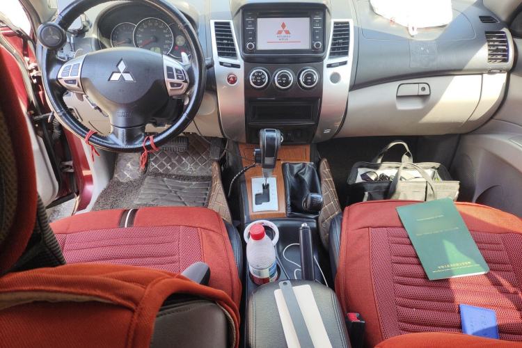 Used Mitsubishi Pajero Sport 2011 3.0L Luxury Navigation Edition
