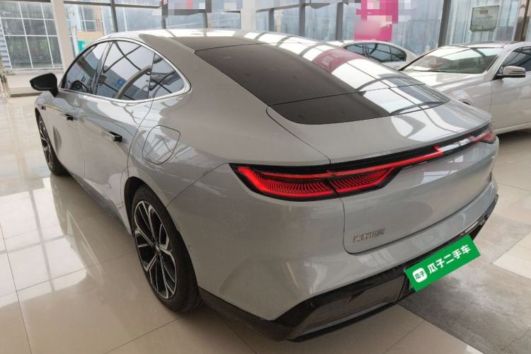 Used Geely Galaxy E8 2025 700 km Long-Range Intelligent Driving Version