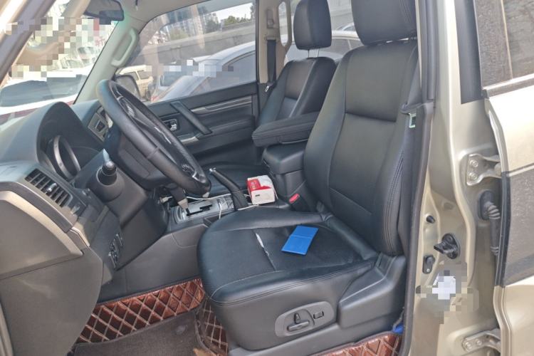 Used Mitsubishi Pajero (Import) 2018 3.0L Automatic Standard Edition