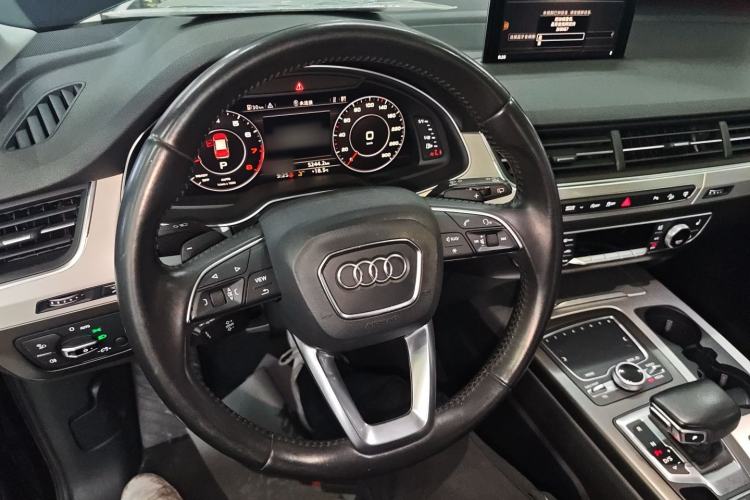 Used Audi Q7 2016 40 TFSI Comfort Model