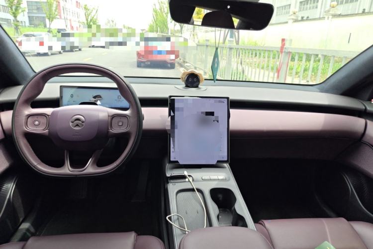 Used Nio ET5T 2023 100kWh Touring Center Console