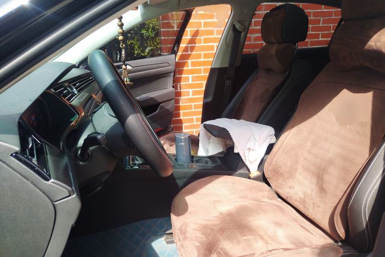 Used Volkswagen Magotan 2020 330TSI DSG Luxury Edition Left Front Seat