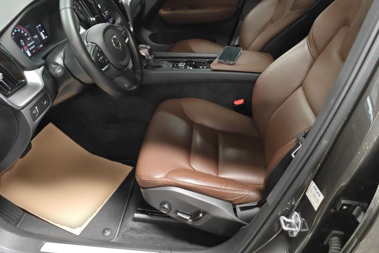 Used Volvo XC60 2020 T5 4x4 Zhiyi Luxury Edition Left Front Seat