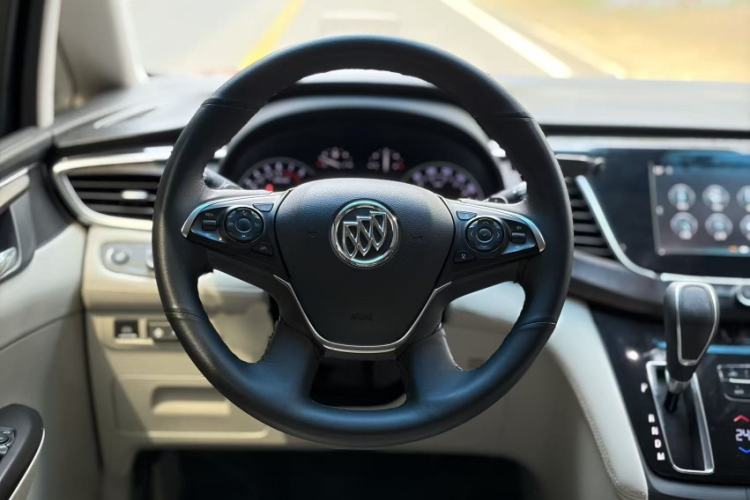 Used Buick GL8 2017 28T Avenir Avia National Emission Standard V
