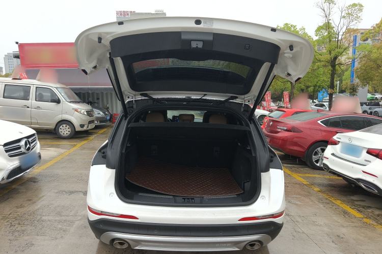 Used Lincoln Corsair 2022 2.0T Four-Wheel Drive Luxury Edition Trunk