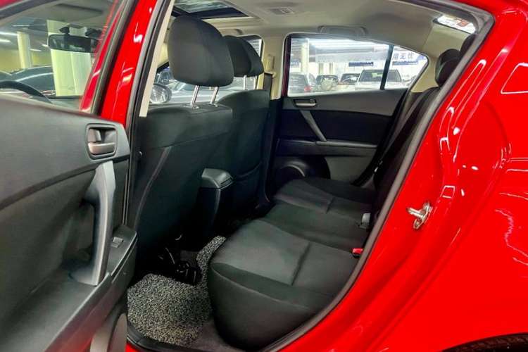 Used Mazda Mazda 3 2013 Sedan 1.6L Automatic Elite Model
