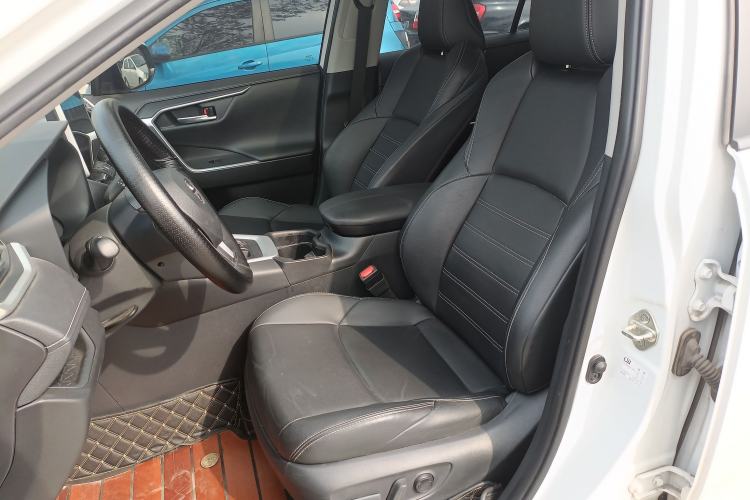 Used Toyota Wildlander 2022 2.0L CVT Two-Wheel Drive Luxury PLUS Edition
