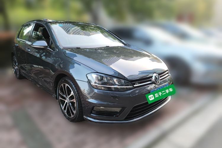 Used Volkswagen Golf 2016 1.4TSI Manual R-Line Front Right 45 Deg