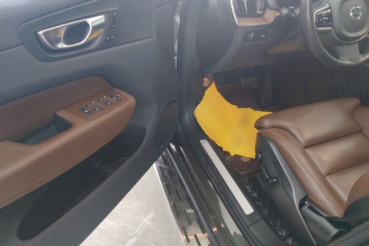 Used Volvo XC60 2022 B5 4x4 Smart Luxury Edition