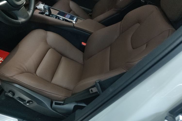 Used Volvo XC90 2024 B6 Zhiyi Luxury 7-Seater