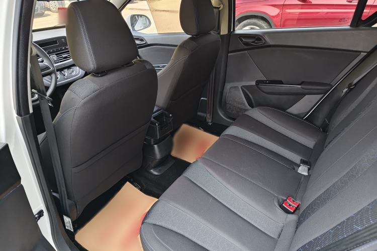 Used Baojun 310 2020 1.2L Manual Comfort Edition Interior 2