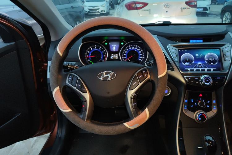 Used Hyundai Elantra (5th Generation / Langdong) 2015 1.6L Automatic Leading Model