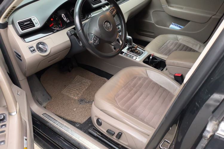 Used Volkswagen Magotan 2015 Facelift 1.8TSI Luxury Model Driver Seat