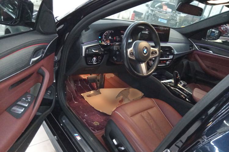 Used BMW 5 Series 2022 Second Facelift 530Li Leading Edition M Sport Package
