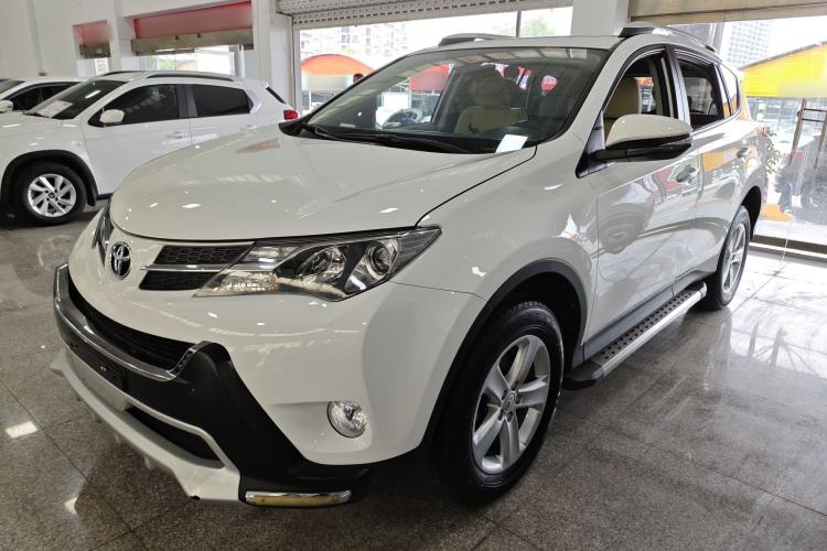 Used Toyota RAV4 2013 2.0L CVT Four-Wheel Drive New Edition