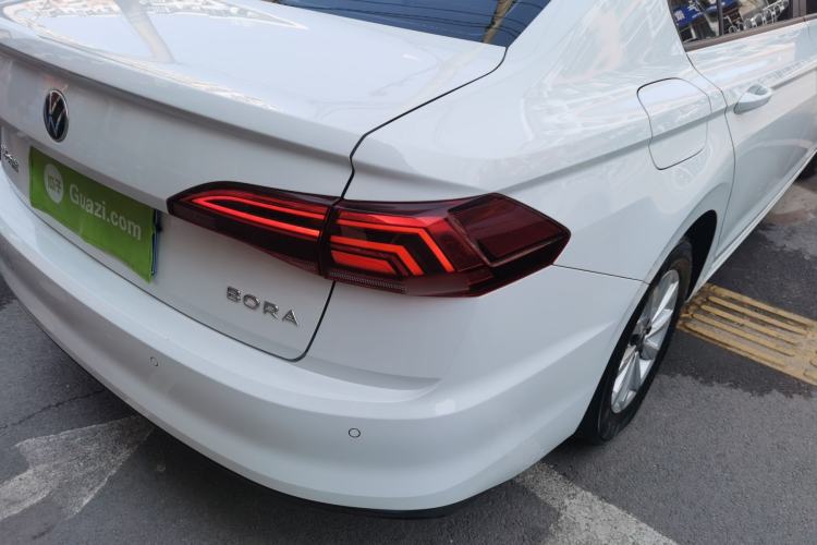 Used Volkswagen Bora 2021 1.5L Automatic Fashionable Smart Connectivity Version Right Rear Taillight