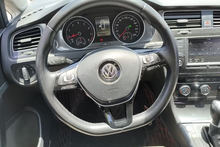 Used Volkswagen Golf 2017 230TSI Automatic Luxury Million-Vehicle Commemorative Edition
