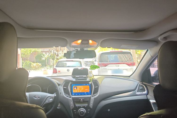 Used Hyundai Santa Fe 2013 2.4L Automatic Two-Wheel Drive Smart Version
