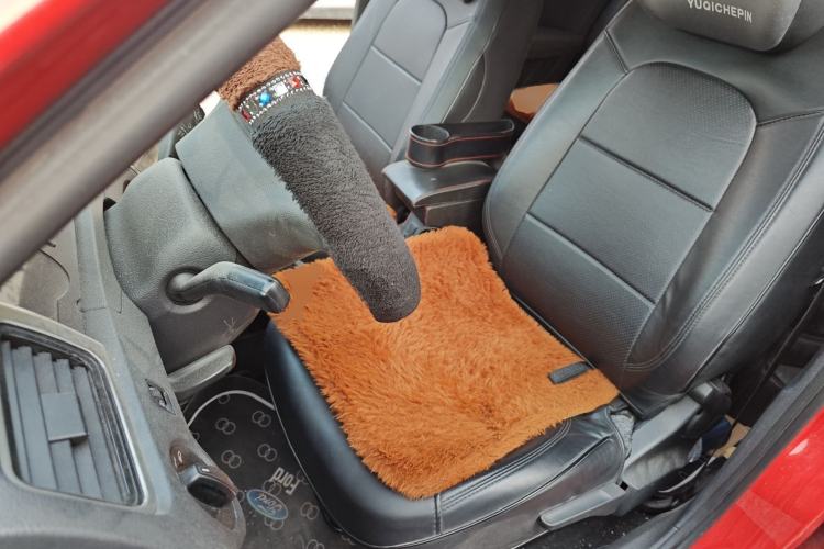 Used Skoda Rapid Spaceback 2016 Revised Version 1.4L Manual Front-Drive Edition Left Front Seat