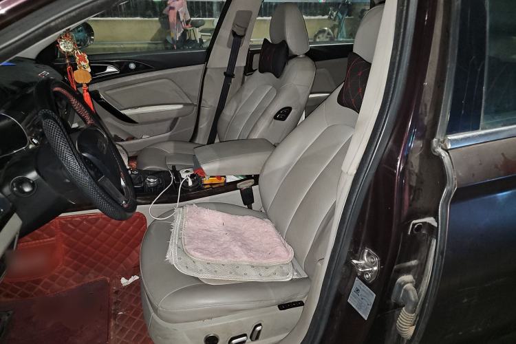 Used Zotye Z700 2016 1.8T Manual Luxury Model Left Front Seat