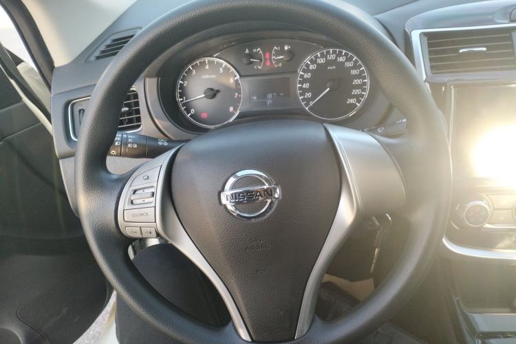 Used Nissan Tiida 2016 1.6L CVT Cool Dynamic Edition Steering Wheel