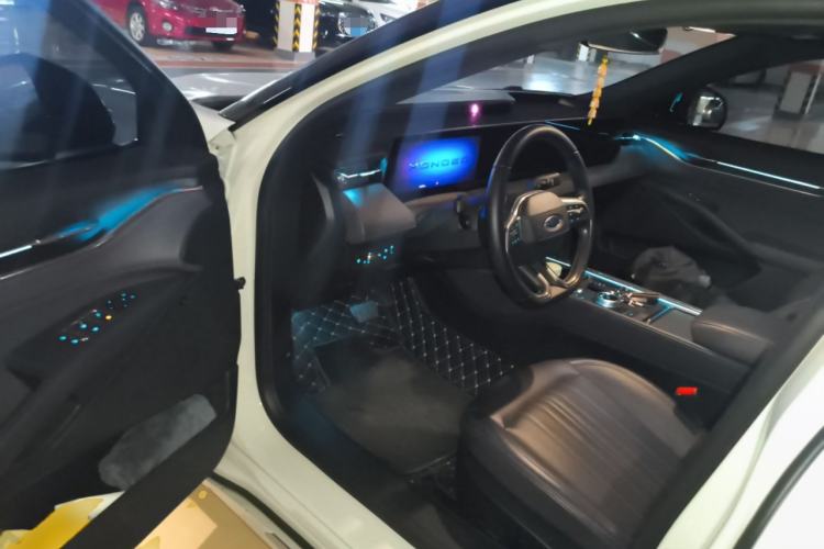 Used Ford Mondeo 2025 2.0T EcoBoost Ultimate Edition Driver Seat