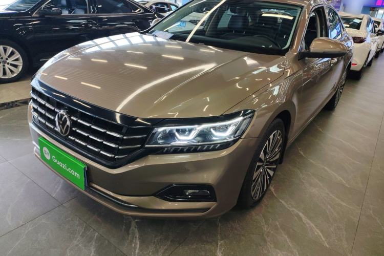 Used Volkswagen Passat 2020 330TSI Luxury Edition China VI