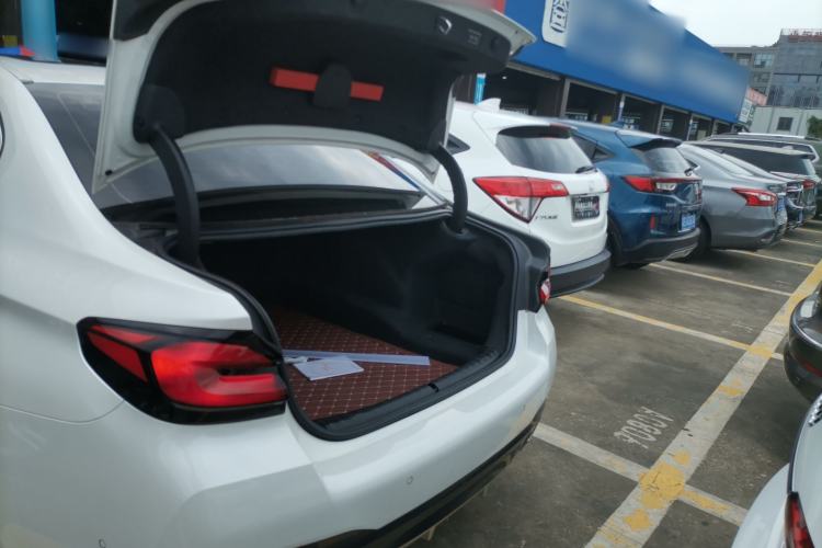 Used BMW 5 Series 2023 530Li Leading Model M Sport Package Trunk