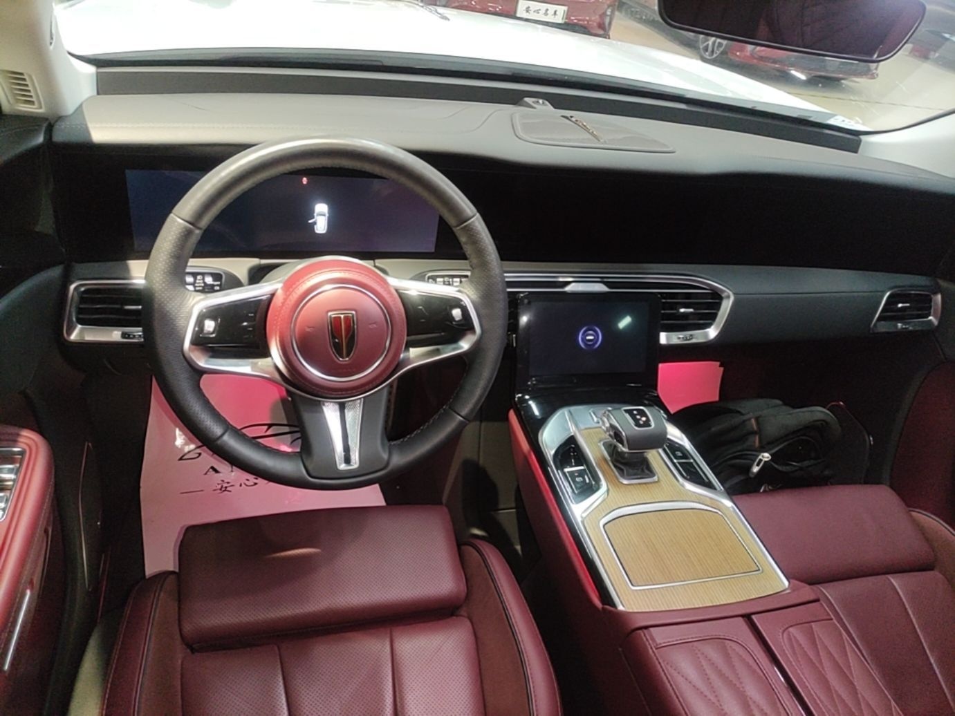 Hongqi E-HS9 2022 690 km Range Flagship Edition Six Seats — снимка 12