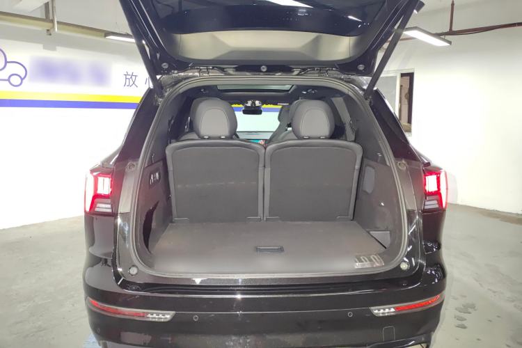Used Lynk & Co 09 2021 2.0T Halo Six-Seater
