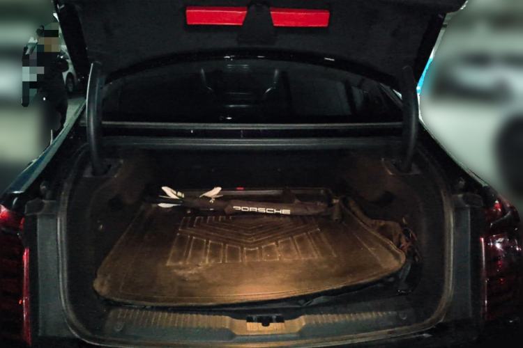 Used Hongqi H9 2020 2.0T Smart Connect Flagship Edition
