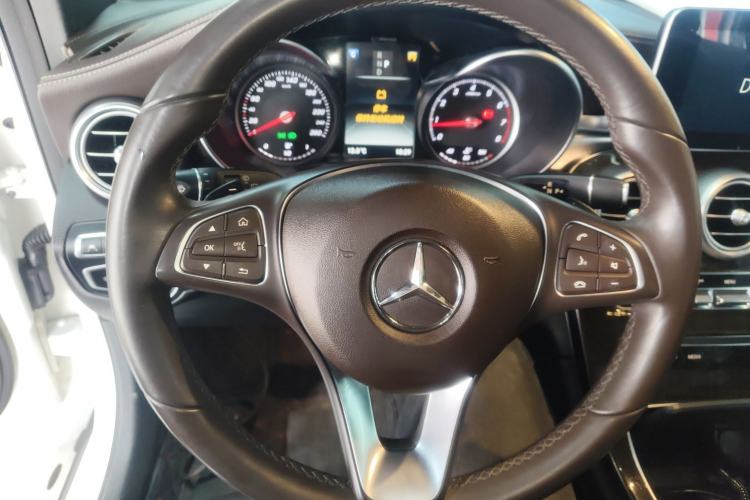 Used Mercedes-Benz GLC 2019 Facelift GLC 260 L 4MATIC Luxury Model