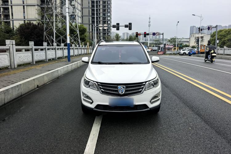 Used Baojun 560 2016 1.8L Manual Luxury Edition
