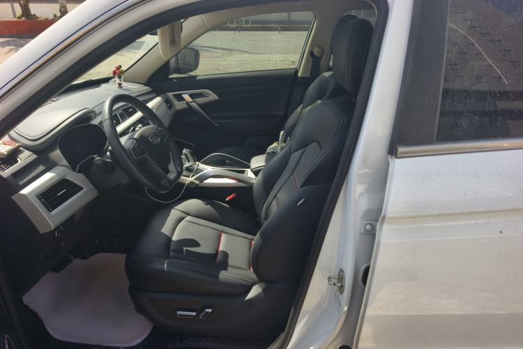 Used Geely Auto Emgrand X7 Sport 2020 1.8TD DCT Two-Wheel Drive Smart Connect 4G-Enabled Version
