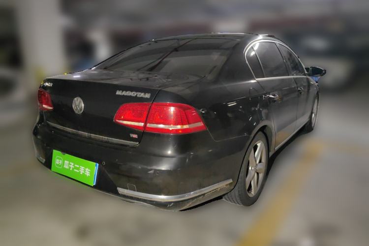 Used Volkswagen Magotan 2015 1.8TSI Prestige Model Rear Right 45 Deg