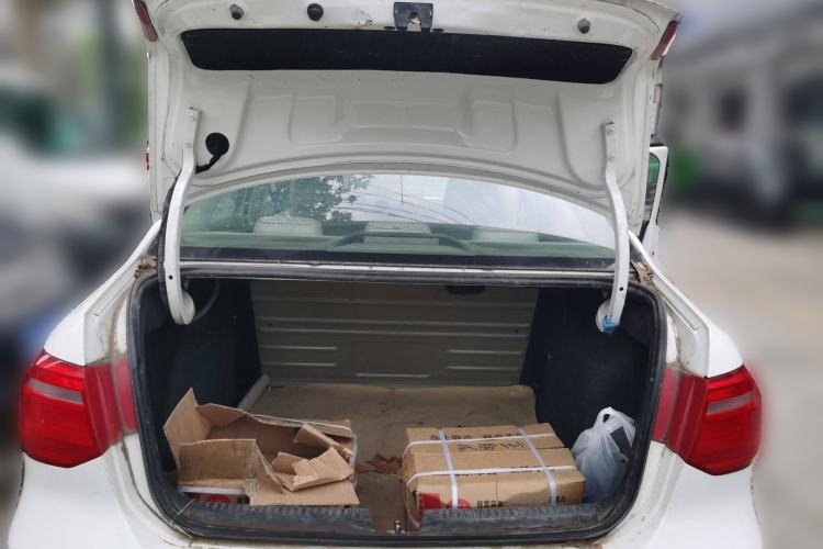 Used Volkswagen Jetta 2013 1.6L Manual Comfort Model Trunk