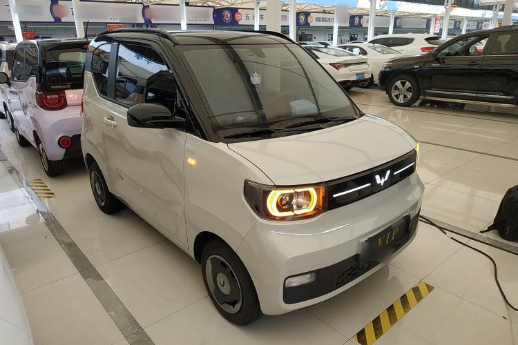 Used Wuling Hongguang MINIEV 2022 Macaron Premium Model – Lithium Iron Phosphate Front Right 45 Deg