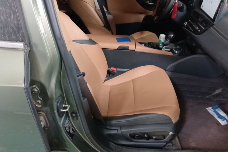 Used Lexus ES 2022 200 Excellence Edition