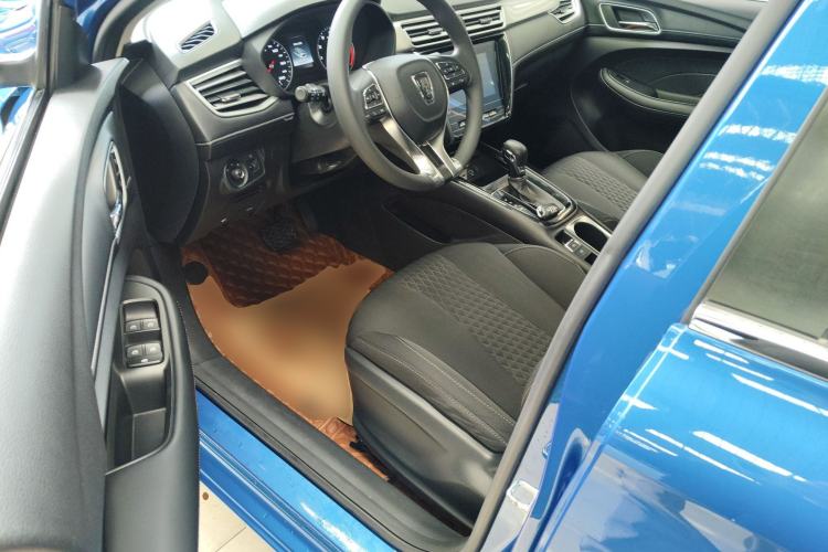 Used Roewe i5 2019 1.5L Automatic 4G Connected Langyue Edition
