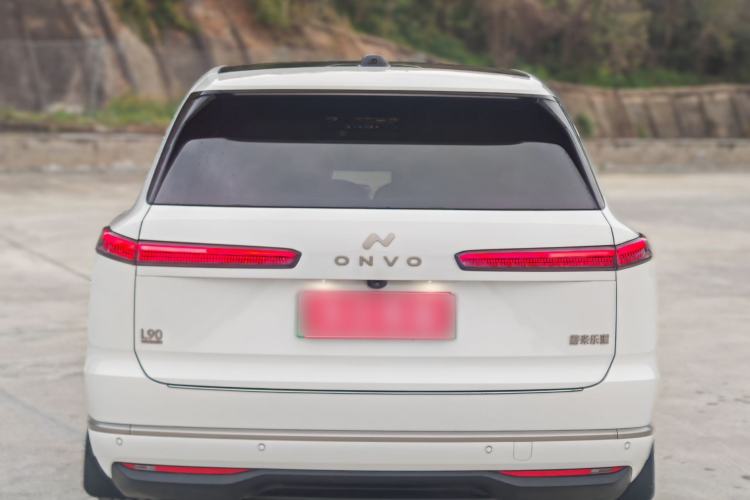 Used ONVO Luxeed L90 2025 Model—Max Six-Seater Version