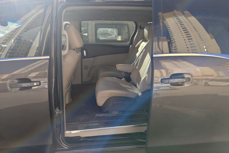 Used Buick GL8 2011 2.4L CT Luxury Business Comfort Edition
