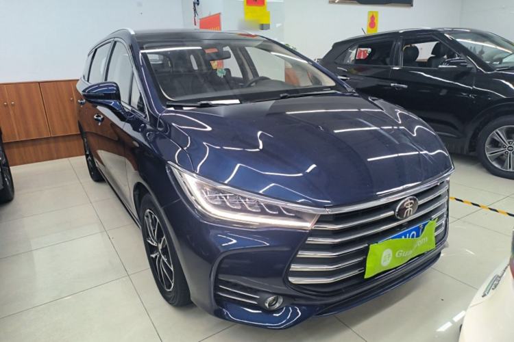 Used BYD Song MAX 2018 1.5T Automatic Smart Connect Elite Model with 6 Seats
