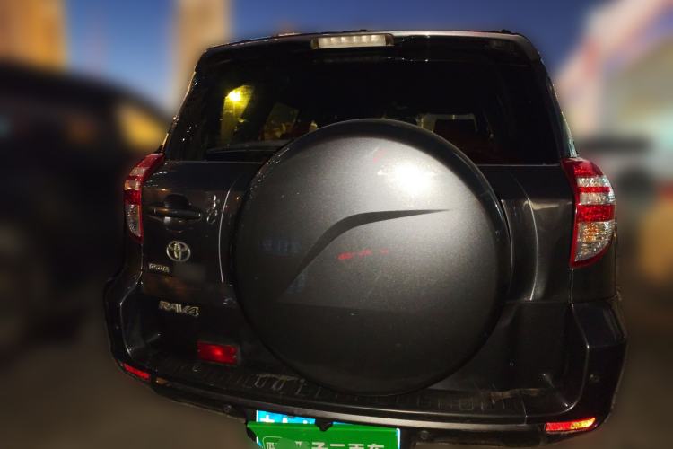 Used Toyota RAV4 2011 2.0L Automatic Luxury Edition
