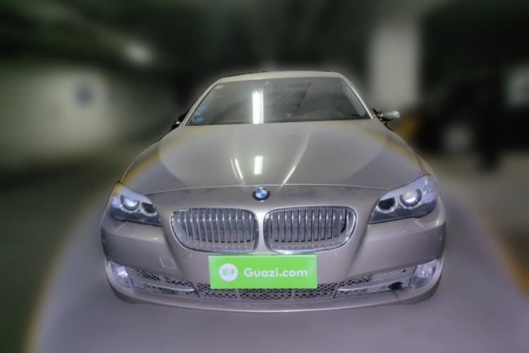Used BMW 5 Series 2013 535Li Leading Model

