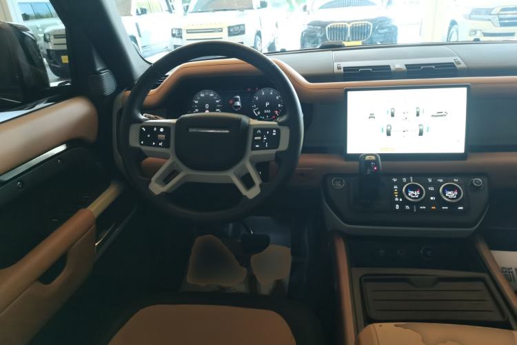 Used Land Rover Defender 2024 110 3.0T P400 X-DYNAMIC HSE Steering Wheel