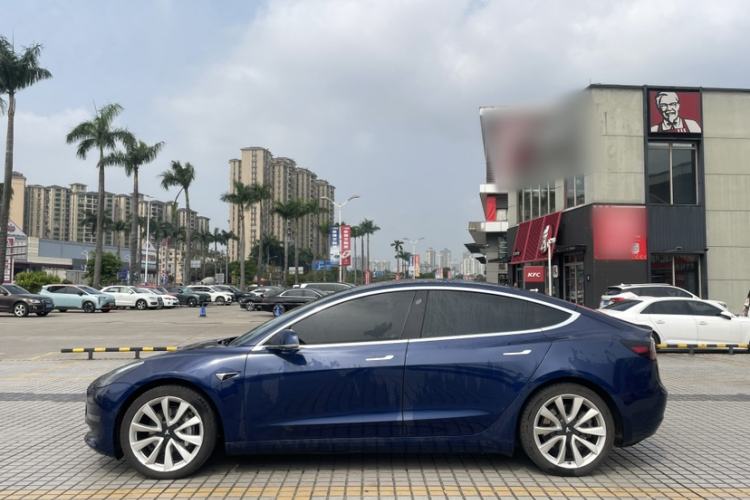 Used Tesla Model 3 2019 Long-Range All-Wheel-Drive Version