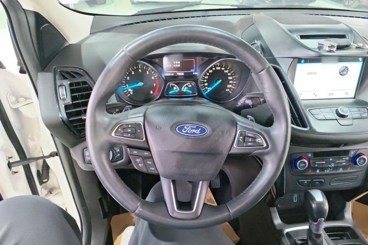 Used Ford Kuga 2017 EcoBoost 180 Two-Wheel-Drive Luxury Wing Edition Steering Wheel